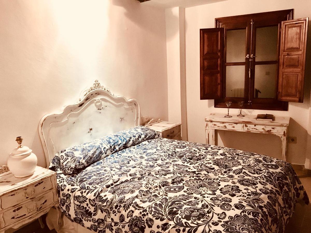 Charming Apartments De Gomerez Гранада Екстериор снимка