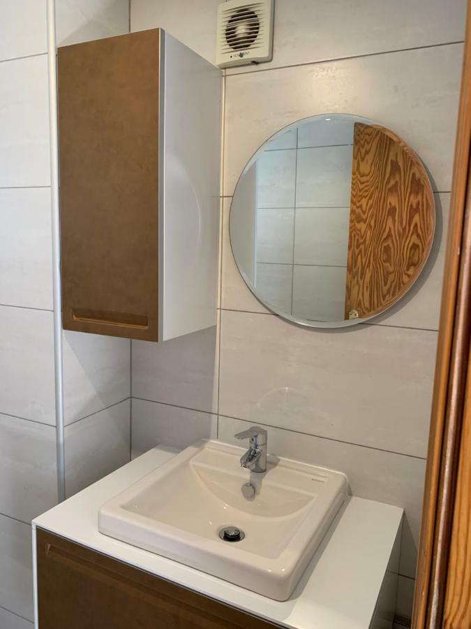 Charming Apartments De Gomerez Гранада Екстериор снимка