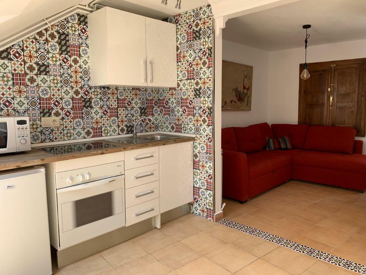 Charming Apartments De Gomerez Гранада Екстериор снимка