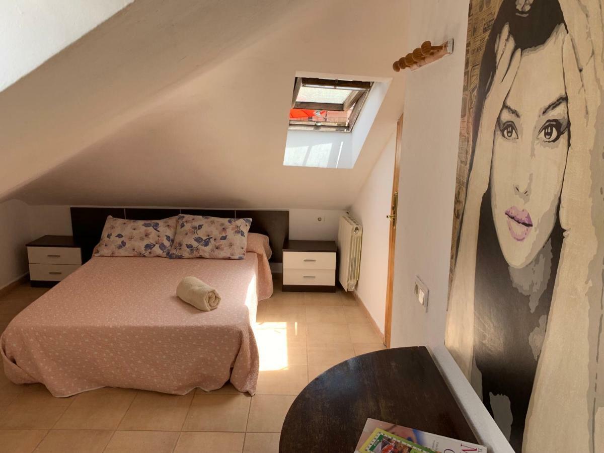 Charming Apartments De Gomerez Гранада Екстериор снимка
