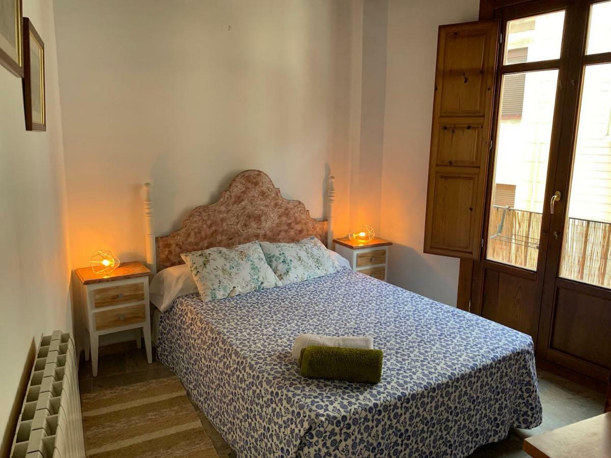 Charming Apartments De Gomerez Гранада Екстериор снимка