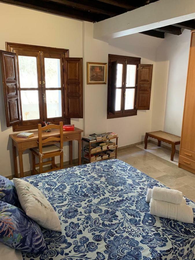 Charming Apartments De Gomerez Гранада Екстериор снимка