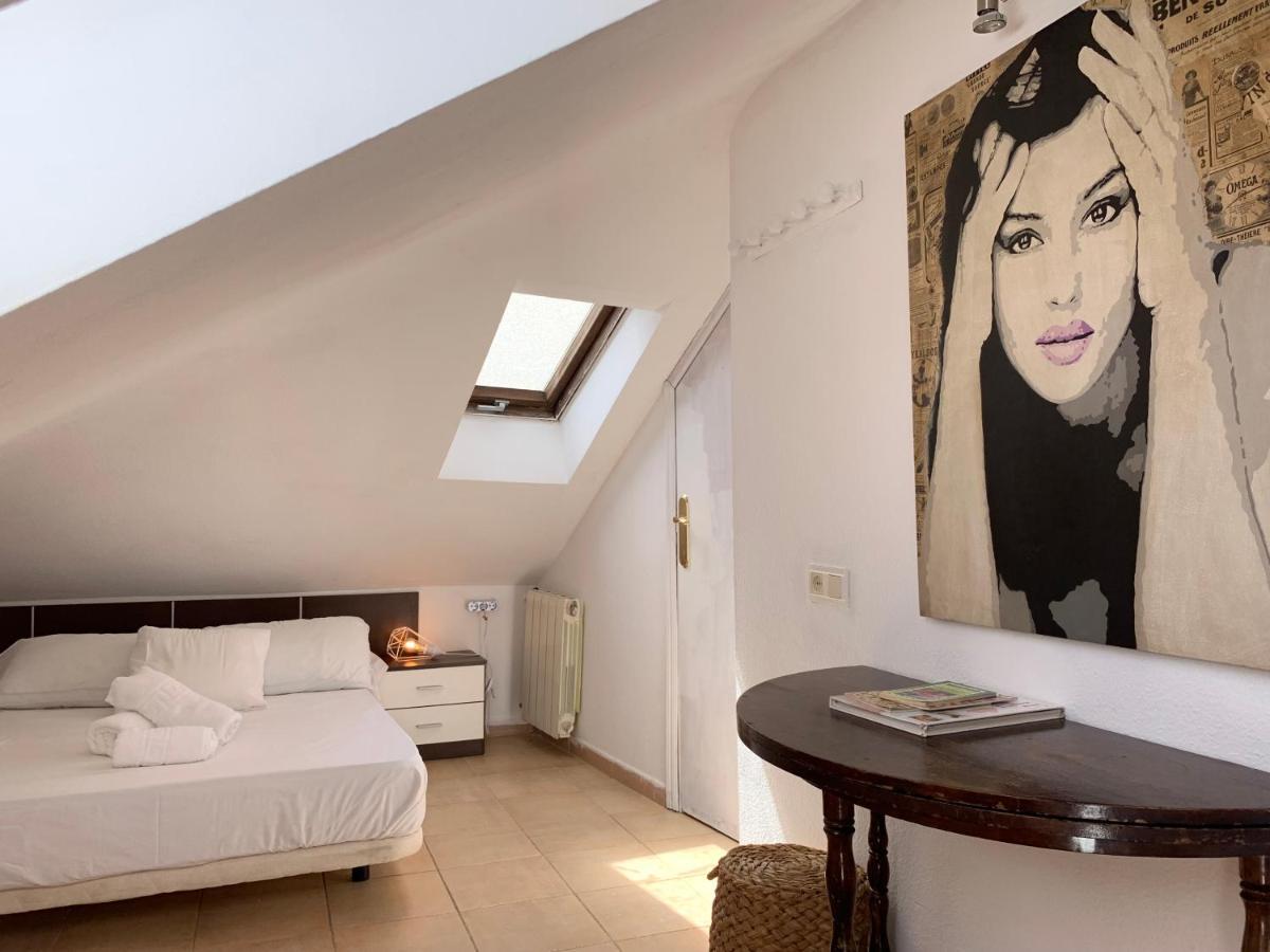Charming Apartments De Gomerez Гранада Екстериор снимка